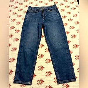 American Eagle mom jeans